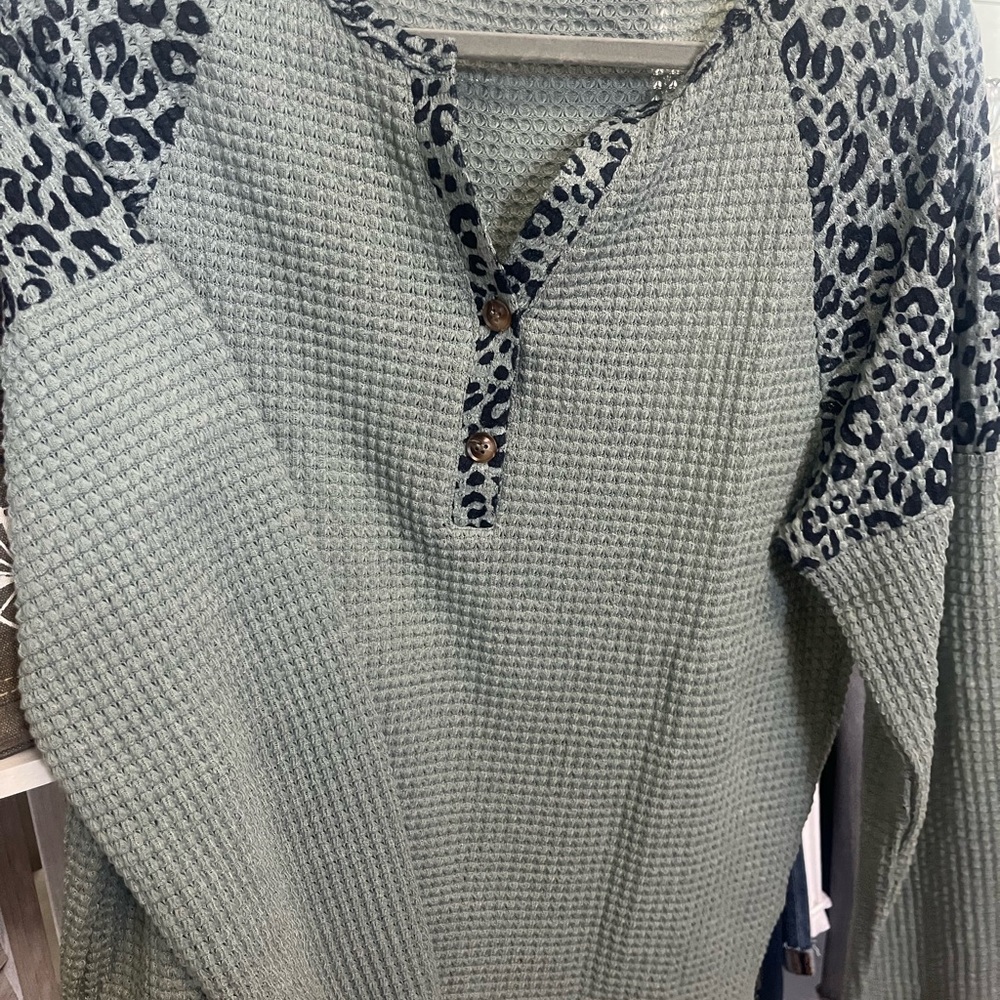 Leopard Accent Waffle Knit Top - Green